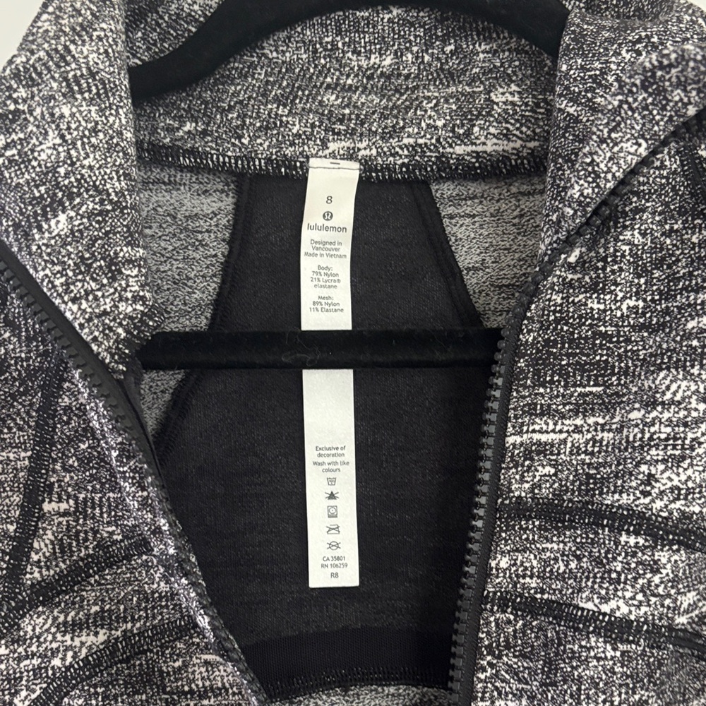 Lululemon align jacket - Picture 2 of 3